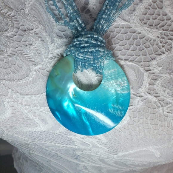 Shell Necklace - Picture 2 of 5